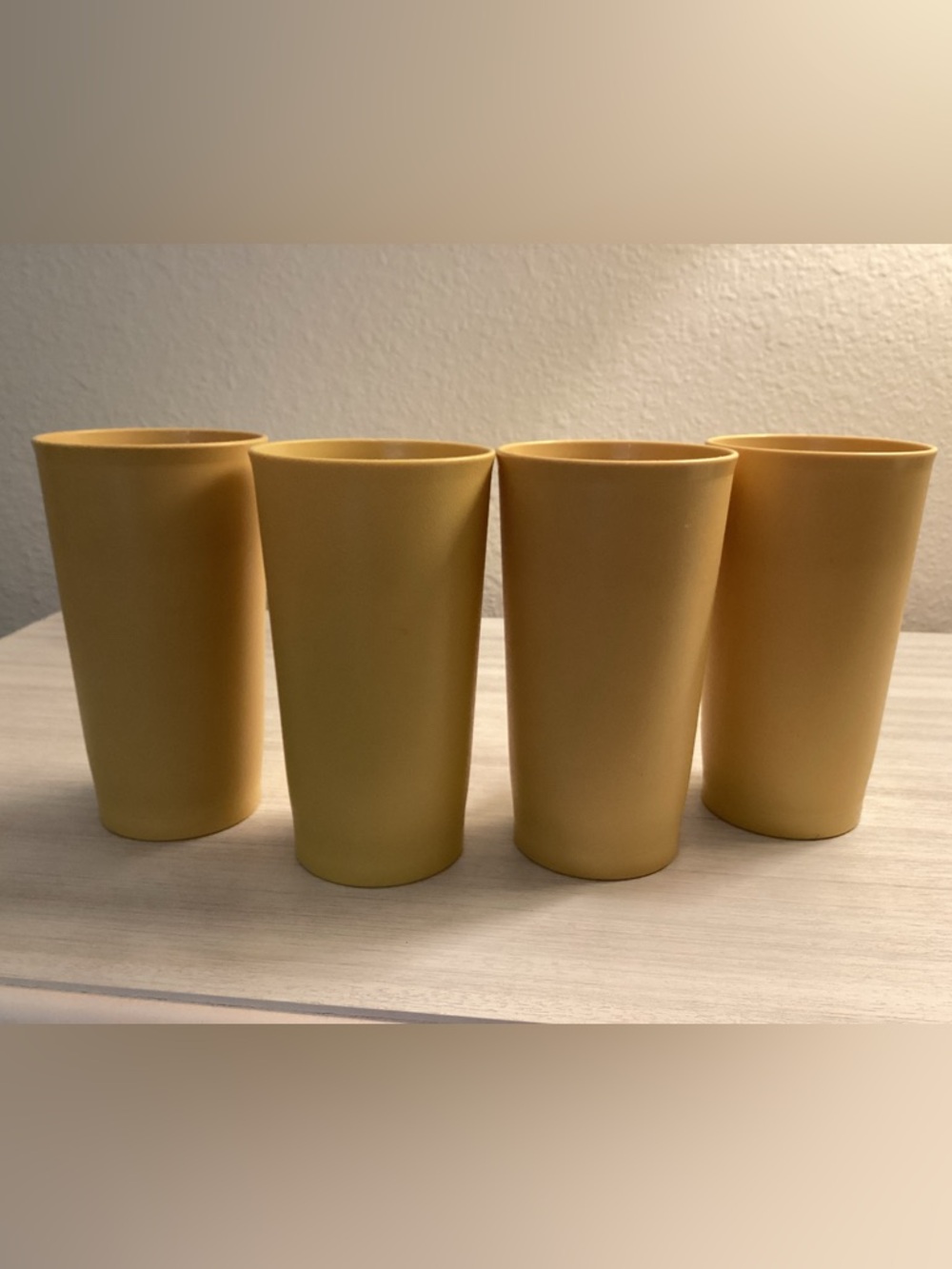 Vintage Tupperware Drinking Tumblers 4 Harvest Gold 12 Ounce Model 873